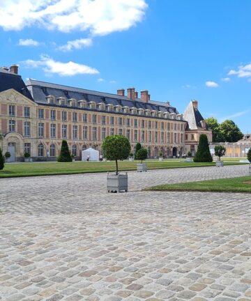 Chateau de Fontainebleau Tour Guide