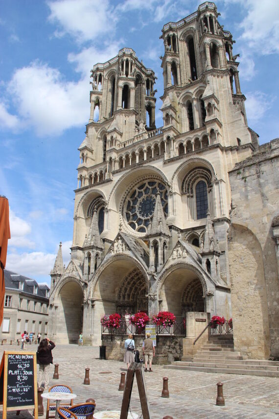 Private Tour Guide LAON