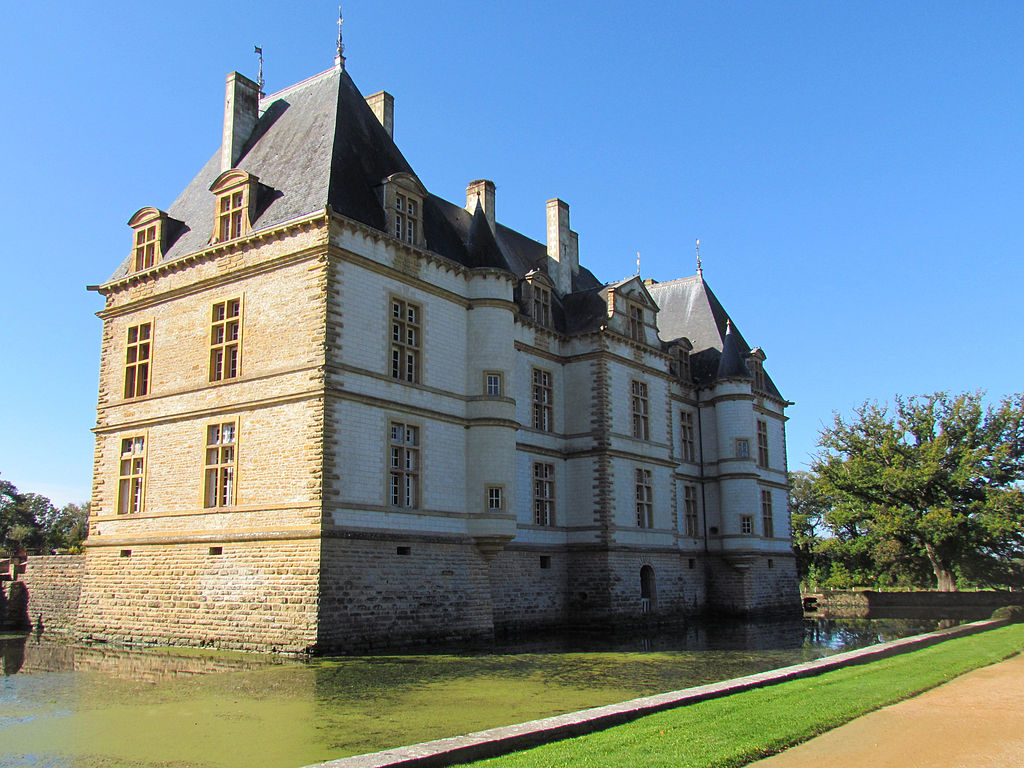 Cluny Tour Guide