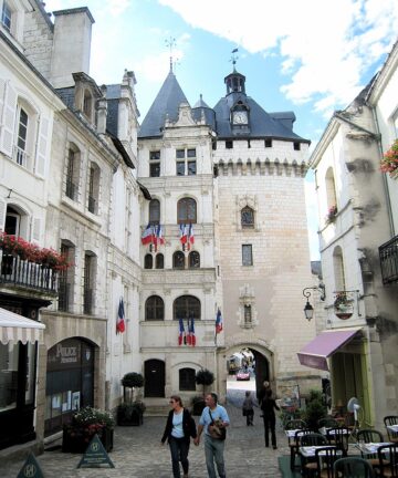 Loches