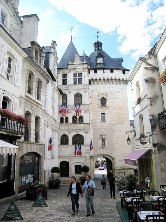 Loches