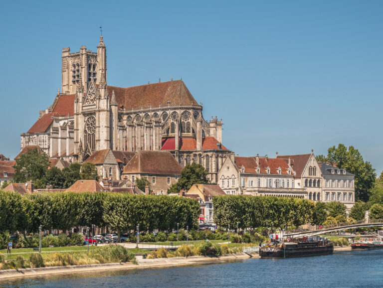 Visit Auxerre